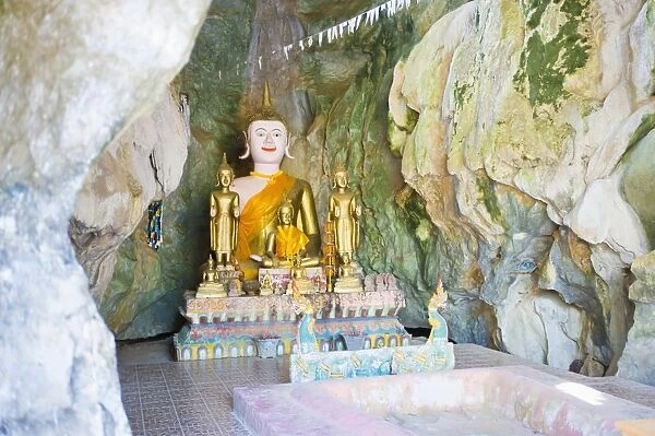 Large Buddha at Tham Sang Caves, Vang Vieng, Laos, Indochina, Southeast Asia, Asia