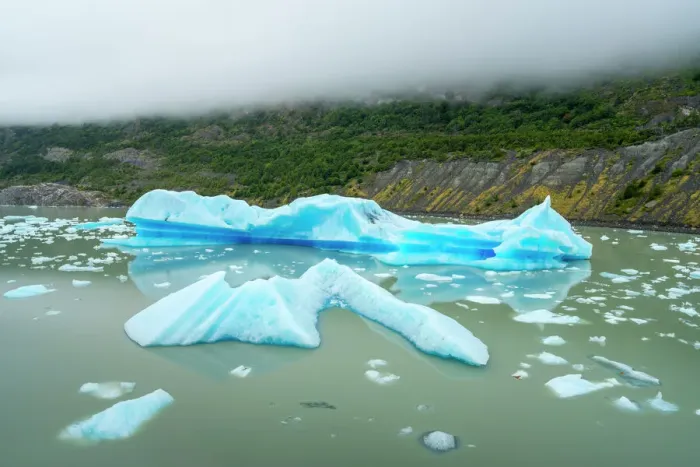 Framed Print : Large chunks of ice broken off Glaciar Grey floating in Lago Grey, Torres del Paine National Park, Patagonia, Chile, South America Framed Print : Large chunks of ice broken off Glaciar Grey floating in Lago Grey, Torres del Paine National Park, Patagonia, Chile, South America