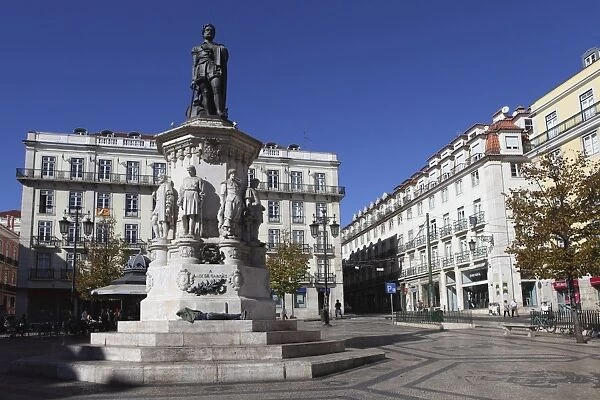 Largo de Camoes square, with the Luiz de Camoes memorial, at Bairro Alto