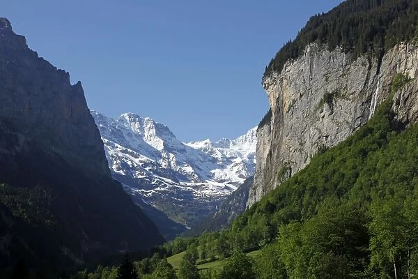 Lauterbrunnen Falls, Lauterbrunnen Valley, Bernese Oberland, Swiss Alps