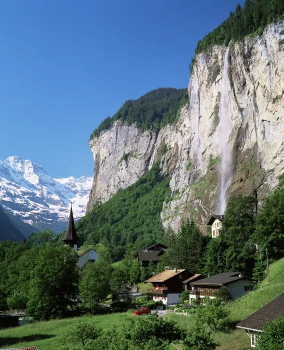 Framed Print : Lauterbrunnen and Staubbach Falls Framed Print : Lauterbrunnen and Staubbach Falls