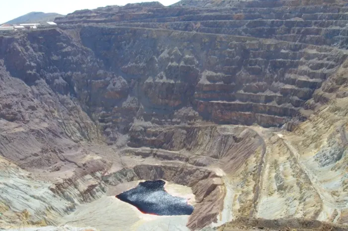 Framed Print : The Lavender open pit copper mine in Bisbee, Arizona, United States of America, North America Framed Print : The Lavender open pit copper mine in Bisbee, Arizona, United States of America, North America