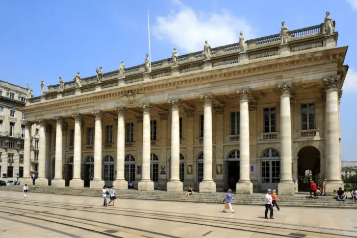 Framed Print : Le Grand Theatre, Place de la Comedie, Bordeaux, UNESCO World Heritage Site, Gironde, Aquitaine, France, Europe Framed Print : Le Grand Theatre, Place de la Comedie, Bordeaux, UNESCO World Heritage Site, Gironde, Aquitaine, France, Europe