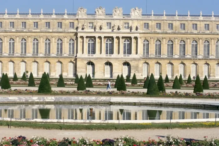 Framed Print : Le parterre d eau, Aisle du Midi, Chateau of Versailles, UNESCO World Heritage Site Framed Print : Le parterre d eau, Aisle du Midi, Chateau of Versailles, UNESCO World Heritage Site