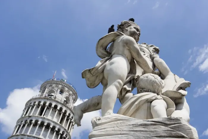 Framed Print : Leaning Tower of Pisa and la Fontana dei Putti, Pisa, UNESCO World Heritage Site Framed Print : Leaning Tower of Pisa and la Fontana dei Putti, Pisa, UNESCO World Heritage Site