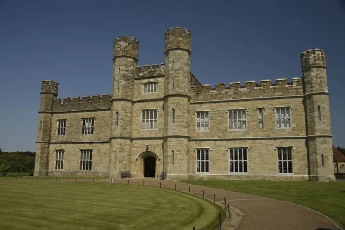 Framed Print : Leeds Castle near Maidstone, Kent, England, United Kingdom, Europe