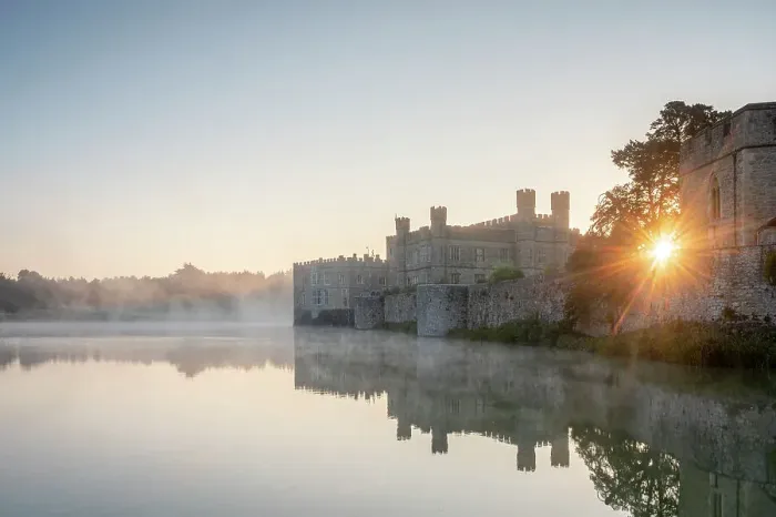 Framed Print : Leeds Castle at sunrise, near Maidstone, Kent, England, United Kingdom, Europe Framed Print : Leeds Castle at sunrise, near Maidstone, Kent, England, United Kingdom, Europe