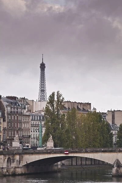 The Left Bank and the Eiffel Tower on a rainy day, Paris, France, Europe