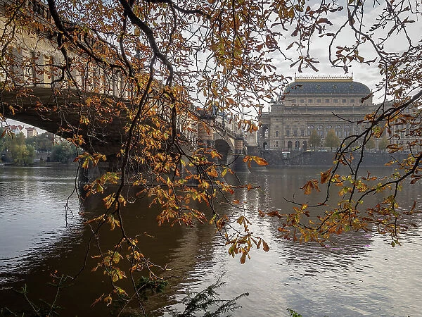 Most Legii (Legion Bridge) and the National Theatre in autumn, Prague, Czechia (Czech Republic), Europe