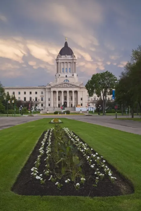 Framed Print : Legislative Building, Winnipeg, Manitoba, Canada, North America Framed Print : Legislative Building, Winnipeg, Manitoba, Canada, North America