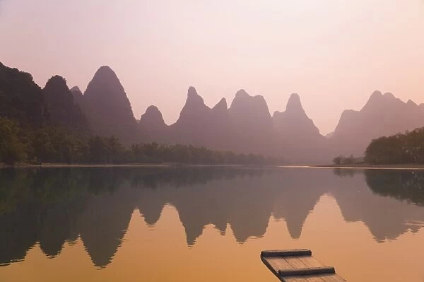 Li Jiang (Li River), Yangshuo, Guangxi Province, China, Asia