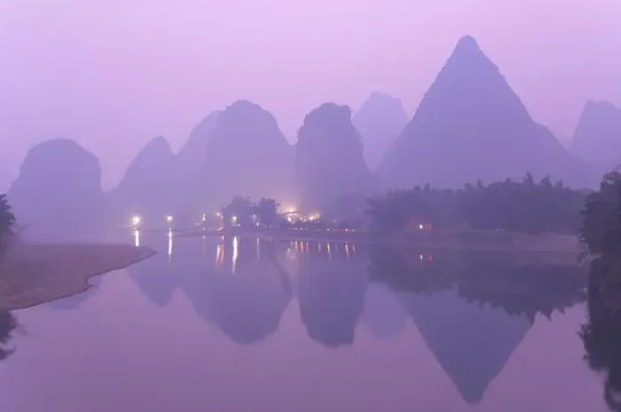 Framed Print : Li Jiang (Li River), Yangshuo, Guangxi Province, China, Asia Framed Print : Li Jiang (Li River), Yangshuo, Guangxi Province, China, Asia