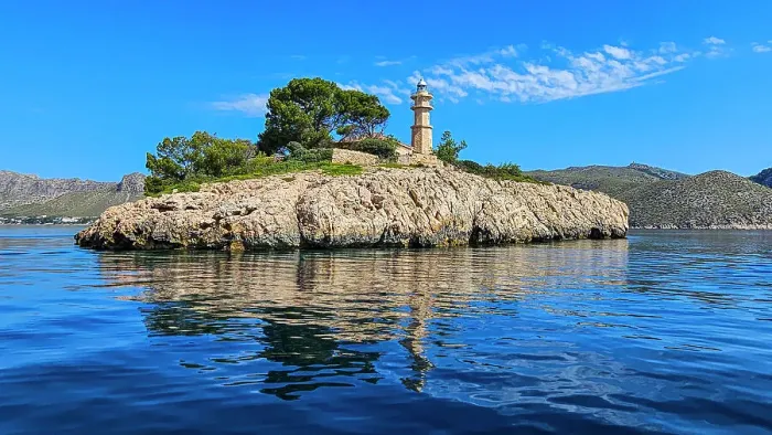 Framed Print : Lighthouse on the bay of Pollenca, Mallorca, Balearic islands, Spain, Mediterranean, Europe Framed Print : Lighthouse on the bay of Pollenca, Mallorca, Balearic islands, Spain, Mediterranean, Europe