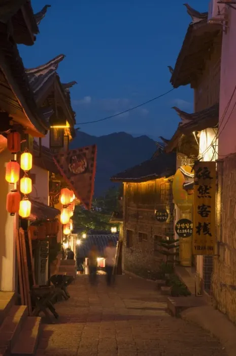Framed Print : Lijiang Old Town, UNESCO World Heritage Site, Lijiang, Yunnan Province, China, Asia Framed Print : Lijiang Old Town, UNESCO World Heritage Site, Lijiang, Yunnan Province, China, Asia
