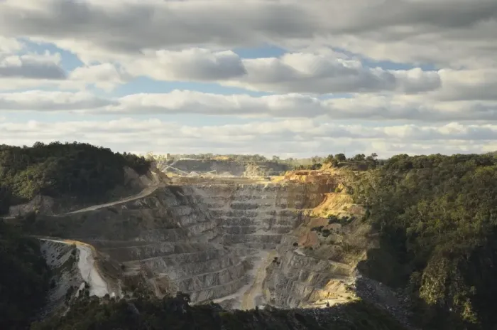 Framed Print : Limestone Quarry at Bungonia, New South Wales, Australia, Pacific Framed Print : Limestone Quarry at Bungonia, New South Wales, Australia, Pacific