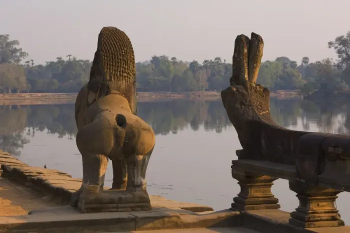 Framed Print : Lion and Naga serpent statues, Angkor Wat, Angkor, UNESCO World Heritage Site Framed Print : Lion and Naga serpent statues, Angkor Wat, Angkor, UNESCO World Heritage Site