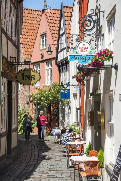 Framed Print : Little alleys in the old Schnoor quarter, Bremen, Germany, Europe Framed Print : Little alleys in the old Schnoor quarter, Bremen, Germany, Europe