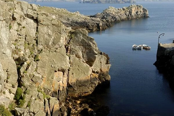 Little port, Island of Ushant (Ile d Ouessant), Brittany, France, Europe