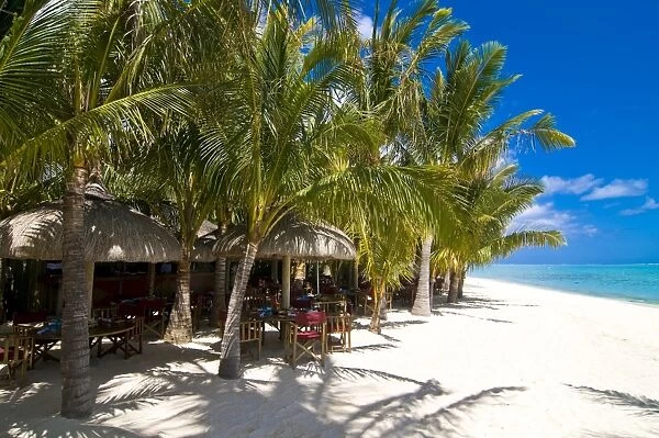 Little restaurant on the beach of the Beachcomber Dinarobin six star hotel