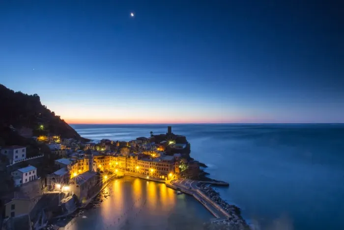 Framed Print : The little village of Vernazza at night, Cinque Terre National Park, UNESCO World Heritage Site, Liguria, Italy, Europe Framed Print : The little village of Vernazza at night, Cinque Terre National Park, UNESCO World Heritage Site, Liguria, Italy, Europe