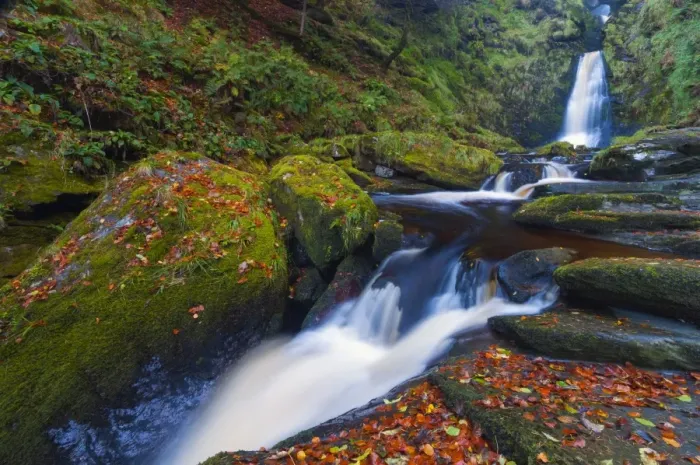 Framed Print : Llanrhaeadr ym Mochnant, Pistyll Rhaeadr Waterfalls, Berwyn Mountains, Powys, Wales, United Kingdom, Europe Framed Print : Llanrhaeadr ym Mochnant, Pistyll Rhaeadr Waterfalls, Berwyn Mountains, Powys, Wales, United Kingdom, Europe