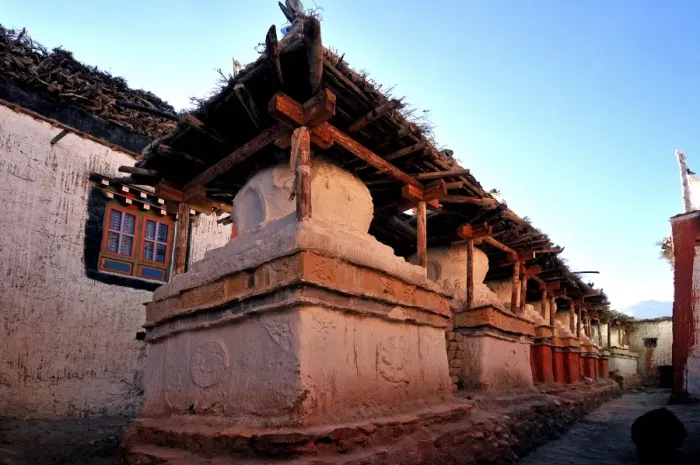 Framed Print : Lo-Manthang monastery, Mustang, Nepal, Asia Framed Print : Lo-Manthang monastery, Mustang, Nepal, Asia