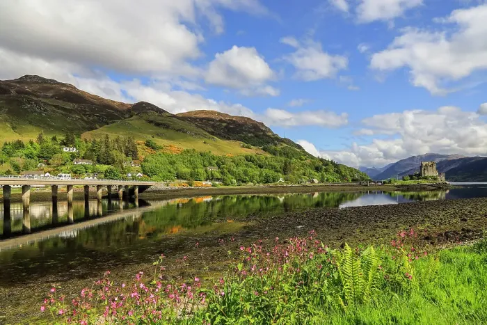 Framed Print : Loch Long with the A87 road bridge and 13th century Eilean Donan Castle beyond, Eilean Donan, Dornie, Kyle of Loch Alsh, West Highlands, Scotland, United Kingdom, Europe Framed Print : Loch Long with the A87 road bridge and 13th century Eilean Donan Castle beyond, Eilean Donan, Dornie, Kyle of Loch Alsh, West Highlands, Scotland, United Kingdom, Europe