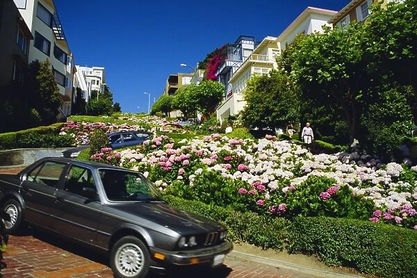 Lombard Street the crookedest street in the world