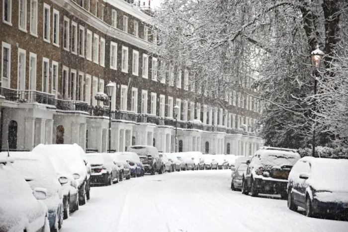 Framed Print : London street in snow, Notting Hill, London, England, United Kingdom, Europe Framed Print : London street in snow, Notting Hill, London, England, United Kingdom, Europe