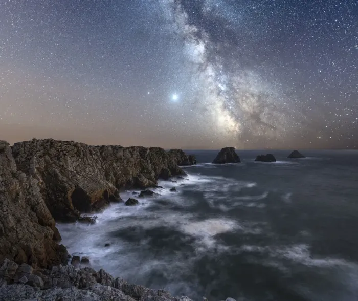 Framed Print : Long exposure of the Milky Way above the cape of Pen Hir, Brittany, France, Europe Framed Print : Long exposure of the Milky Way above the cape of Pen Hir, Brittany, France, Europe
