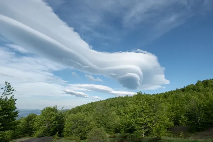 Framed Print : Long lenticular clouds in a mountain landscape, Emilia Romagna, Italy, Europe Framed Print : Long lenticular clouds in a mountain landscape, Emilia Romagna, Italy, Europe