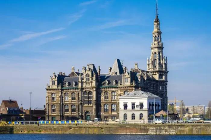 Framed Print : Loodsgebouw, Pilotage Building, located along the Scheldt River in the Eilandje district Framed Print : Loodsgebouw, Pilotage Building, located along the Scheldt River in the Eilandje district