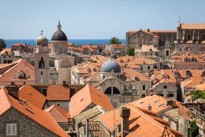 Framed Print : Looking across Dubrovniks terracotta tiled rooftops, Dubrovnik, Croatia, Europe Framed Print : Looking across Dubrovniks terracotta tiled rooftops, Dubrovnik, Croatia, Europe