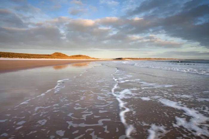 Framed Print : Looking across Embleton Bay just after sunrise towards the sunlit sand dunes at Embleton and Low Newton, with gentle waves washing up the beach in the foreground, Embleton, near Alnwick, Northumberland, England, United Kingdom, Europe Framed Print : Looking across Embleton Bay just after sunrise towards the sunlit sand dunes at Embleton and Low Newton, with gentle waves washing up the beach in the foreground, Embleton, near Alnwick, Northumberland, England, United Kingdom, Europe