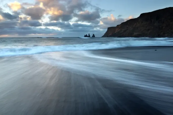Framed Print : Looking towards the sea stacks of Reynisdrangar at sunrise from the black volcanic sand beach at Vik i Myrdal, South Iceland, Polar Regions Framed Print : Looking towards the sea stacks of Reynisdrangar at sunrise from the black volcanic sand beach at Vik i Myrdal, South Iceland, Polar Regions