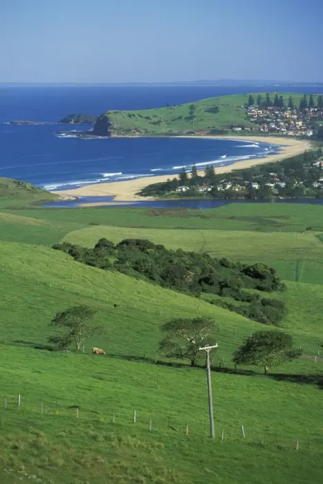 Framed Print : Looking south from the Pacific Highway towards Werri Beach and the town of Gerringong Framed Print : Looking south from the Pacific Highway towards Werri Beach and the town of Gerringong