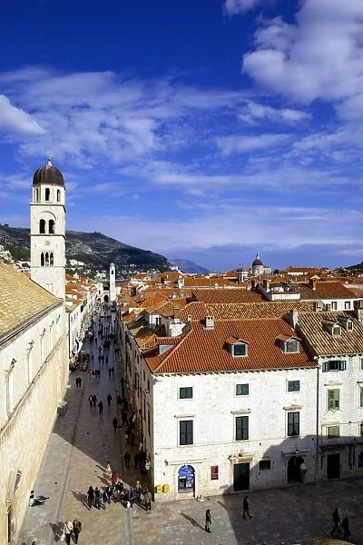 Looking down on the Stradun (Placa) from the Walls above the Pile Gate, Old City, UNESCO World Heritage Site, Dubrovnik, Croatia, Europe