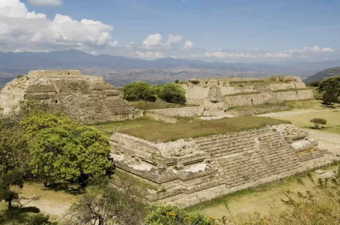 Framed Print : Looking west in the ancient Zapotec city of Monte Alban Framed Print : Looking west in the ancient Zapotec city of Monte Alban