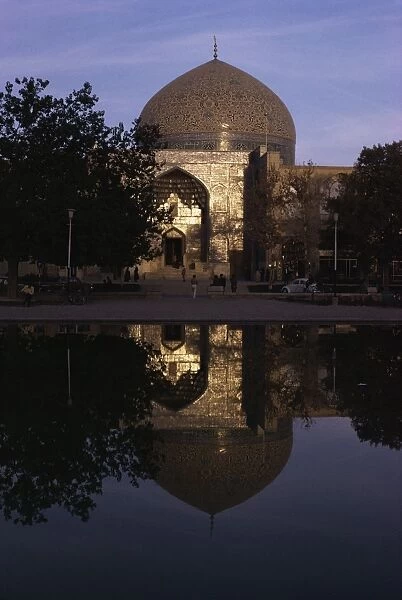 Lotfollah Mosque