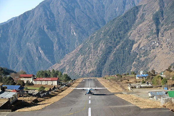 Lukla Airport and Runway, Solu Khumbu Region, Nepal, Himalayas, Asia