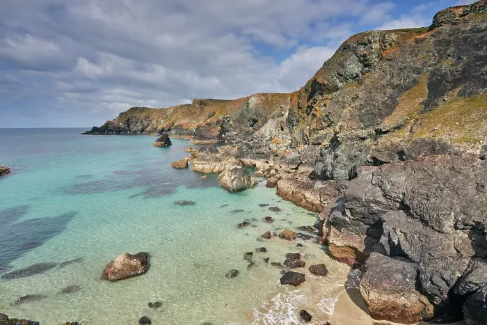 Framed Print : The magnificent cliffs north of Kynance Cove, seen at low tide, near the Lizard Point, Cornwall, England, United Kingdom, Europe Framed Print : The magnificent cliffs north of Kynance Cove, seen at low tide, near the Lizard Point, Cornwall, England, United Kingdom, Europe