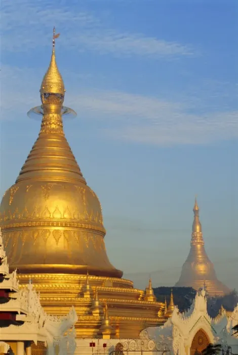 Framed Print : Maha Wizaya Pagoda, Yangon, Myanmar, Asia Framed Print : Maha Wizaya Pagoda, Yangon, Myanmar, Asia