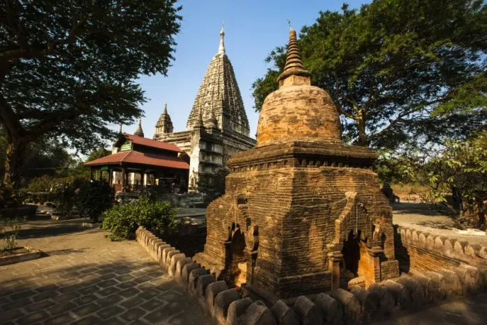 Framed Print : The Mahabodhi Temple, a Buddhist temple built in the mid-13th century, located in Bagan (Pagan) Framed Print : The Mahabodhi Temple, a Buddhist temple built in the mid-13th century, located in Bagan (Pagan)