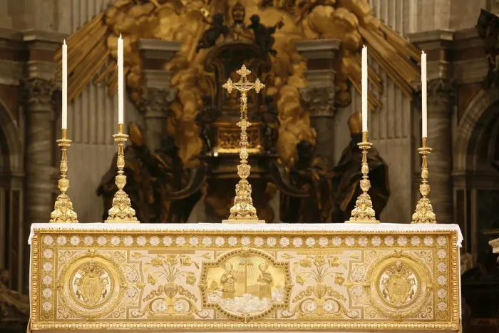 Framed Print : Main altar, St. Peters Basilica, Vatican, Rome, Lazio, Italy, Europe Framed Print : Main altar, St. Peters Basilica, Vatican, Rome, Lazio, Italy, Europe