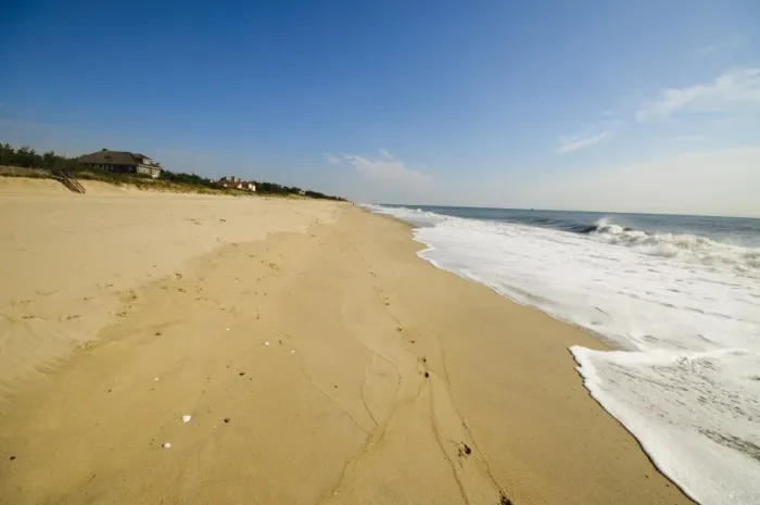Framed Print : Main Beach, East Hampton, the Hamptons, Long Island, New York State, United States of America Framed Print : Main Beach, East Hampton, the Hamptons, Long Island, New York State, United States of America