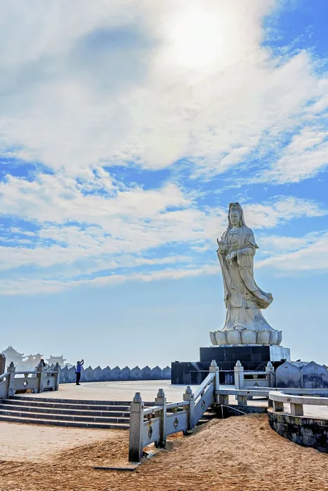 Framed Print : Majestic statue of Guanyin (Goddess of Mercy), Shishi City, Fujian, China Framed Print : Majestic statue of Guanyin (Goddess of Mercy), Shishi City, Fujian, China