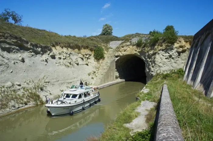Framed Print : Malpas Tunnel, Navigation and cruise on the Canal du Midi, UNESCO World Heritage Site, Herault, Languedoc Roussillon, France, Europe Framed Print : Malpas Tunnel, Navigation and cruise on the Canal du Midi, UNESCO World Heritage Site, Herault, Languedoc Roussillon, France, Europe