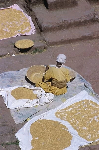 Man with grain, Bieta Denaghel, Vierge Martyres, Lalibela, Wollo region, Ethiopia, Africa