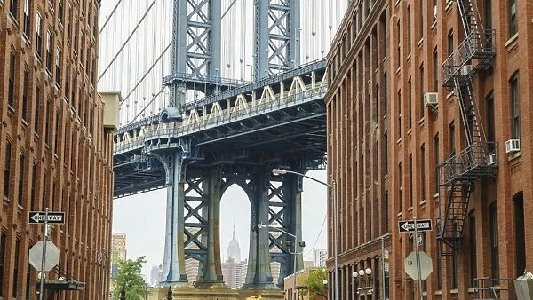 Manhattan Bridge detail, New York, United States of America, North America