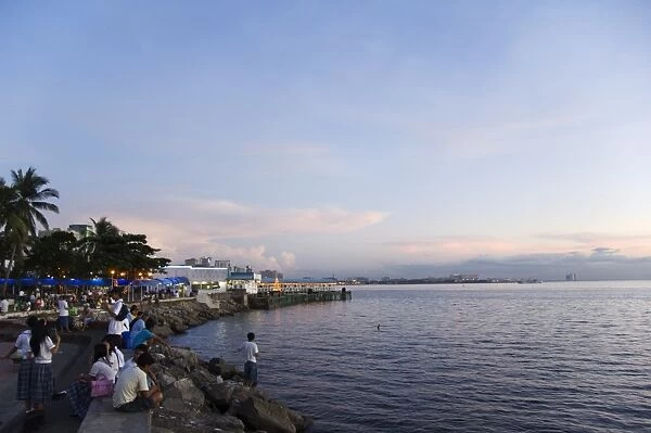 Manila Bay at sunset
